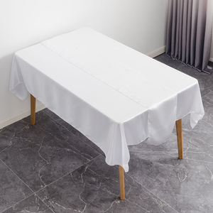Nappe <span class=keywords><strong>de</strong></span> <span class=keywords><strong>table</strong></span> en satin en gros 12"x108" couleur unie aspect soie pour décoration <span class=keywords><strong>de</strong></span> mariage, banquet, fête, événement, vente en gros usine - Product Image 4