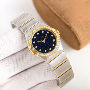 Orologio da donna al quarzo di design, di alta qualità, con lunetta intarsiata di diamanti, stile stella, in acciaio inossidabile e pelle, sportivo ed elegante. - Product Image 2