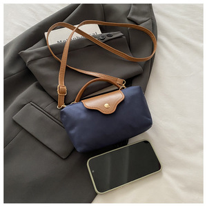 Sac à bandoulière personnalisé en polyester de haute qualité, couleur unie, texture, décontracté, simple, tendance, petit sac à main pour bébé - Product Image 5