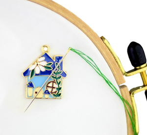 कढ़ाई क्रॉस सिलाई अनुकूलित लोगो विभिन्न डिजाइन - Product Image 1