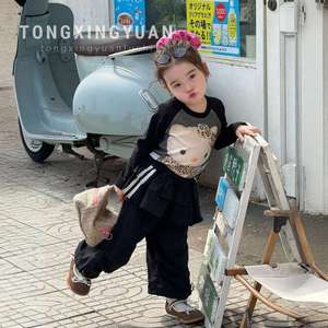 Girls Autumn Outfit 2025 Korean Style Long Sleeve Cartoon T Shirt With Butt Curtain Cargo Pants Two Piece Set - Product Image 2