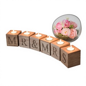 Porte-bougie en bois artisanal de qualité supérieure, support à bougie rustique naturel pour la décoration de la maison et de la table, élégant centre de table décoratif - Product Image 1