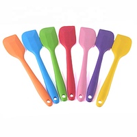 Grattoir en silicone coloré de haute qualité pour la pâtisserie, accepte les formes personnalisées