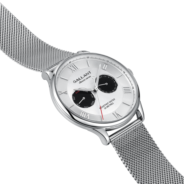 OEM Silver Watch Meca-Quartz Calendar Wrist Watch for Men Waterproof Multi-Eye Dial Luminous