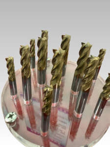 สายการผลิตเคลือบสูญญากาศด้วยพลาสมาบนสแตนเลส พร้อมระบบ PLC และปั๊มสำหรับเครื่องมือ - Product Image 3