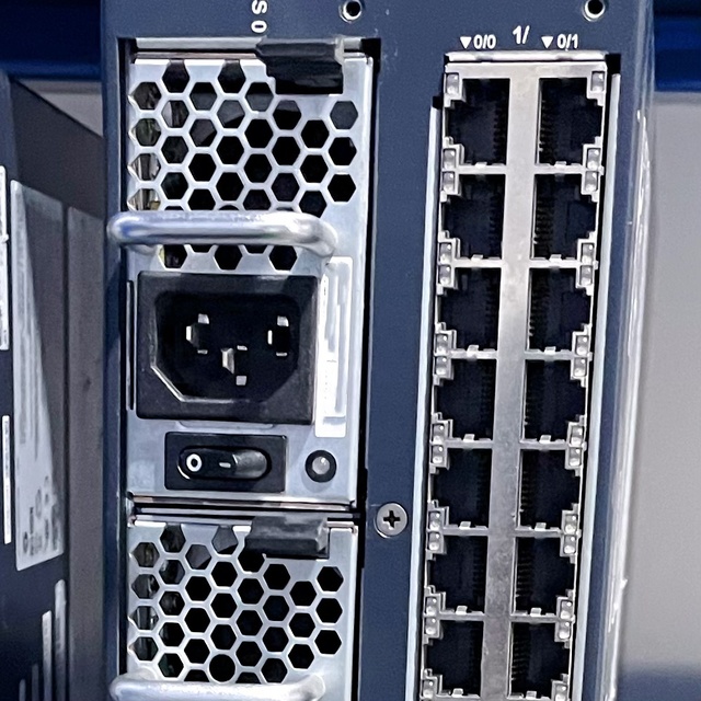 High  Quality   Original   Used   Networks  MX80-48T Internet   Router