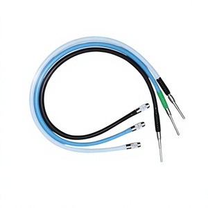 Câble à fibres optiques Cliniva, instrument chirurgical réutilisable pour les opérations - Product Image 1