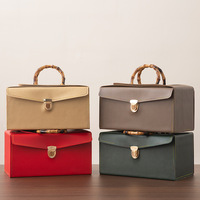 Boîte-cadeau en cuir PU de luxe, emballage pour coffret cadeau, sac d'emballage pour coffret cadeau pour le Ramadan avec poignée en bambou et insert en mousse
