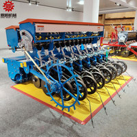 Semoir de blé Tracteur à 4 roues Traction Avoine Upland Riz Luzerne et Graine de gazon Semoir à bande multifonctionnel