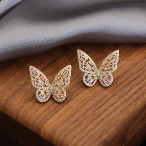 ต่างหูแบบติดหูรูปผีเสื้อประดับเพชรซิร์คอนสีสันสดใส ดีไซน์หรูหรา ทันสมัย สง่างาม สำหรับผู้หญิง - Product Image 5