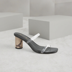 Última moda de verano, Chanclas de PVC para mujer, Sandalias de tacón alto, tacón transparente esponjoso transparente con punta abierta y posición superior - Product Image 4