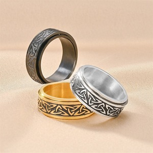 Anillo giratorio Triquetra celta de acero inoxidable, banda de nudos nórdicos, joyería vikinga para hombres, anillo antiestrés para aliviar el estrés, regalo personalizado - Product Image 2