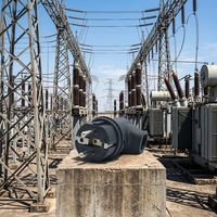 Prise électrique industrielle standard française étanche en cuivre avec coque TPE, anti-chute, anti-poussière, résistante au froid, IP44, 16A