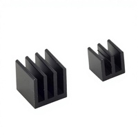 Disipador de Calor Estándar para Raspberry Pi con Dimensiones de 14(L)*14(W)*6(H) mm y 9(L)*9(W)*(H)5 mm