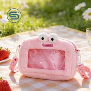 Sac à dos en peluche en forme de chat, design adorable avec visage et queue mignons, parfait pour les jeunes amoureux des chats - Product Image 4