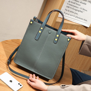 Fashionable Vertical <b>Square</b> Genuine Leather Tote Bag With Zipper Closure Large Capacity For Everyday Use - Product Image 3