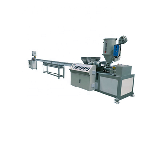 Equipo de extrusión de ratán sintético para muebles de exterior Línea de producción de tiras de mimbre <span class=keywords><strong>PP</strong></span>/<span class=keywords><strong>PE</strong></span> con componentes de tornillo de motor central - Product Image 2