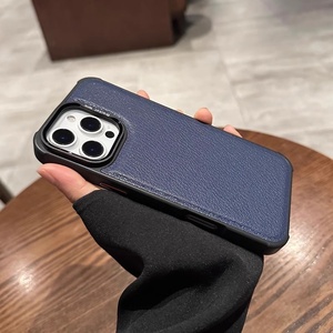 Coque de <span class=keywords><strong>téléphone</strong></span> miroir <span class=keywords><strong>anti</strong></span>-rayonnement avec support de brillant à lèvres <span class=keywords><strong>pour</strong></span> iPhone série 16/15/14 - Product Image 4