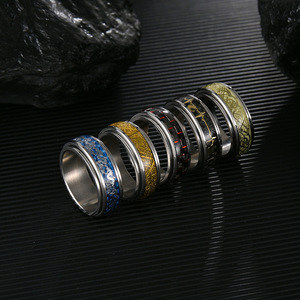 남자를 위한 스테인리스 반지를 닦는 어두운 용 짜임새 남성 은 반지에 있는 놀 - Product Image 1
