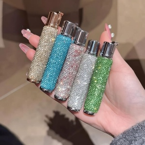 Briquet à cigarettes gonflable créatif haut de gamme, adorable, pour filles, petit, portable, avec diamants incrustés, allumage par bâton, coupe-vent - Product Image 1