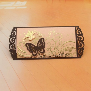 Inviti Matrimoniali in Legno e Carta con Farfalla in Perla Bianca di Grado A, Fatti a Mano con Lamina a Caldo, 23x10,5cm, Nuovo Design Esclusivo - Product Image 4