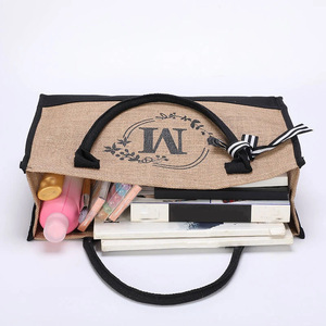 Bolsa de Lona Grande con Monograma Floral y Cierre de Cremallera - Regalo Ideal para Mujeres, Mamá, Halloween, Acción de Gracias - Product Image 4