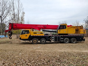รถบรรทุกติดเครนไฮดรอลิก Sany Lifting Manlift รุ่น STC500E 50 ตัน 8x4 พร้อมคลัตช์เคลื่อนที่ รถบรรทุกติดเครนมือสอง - Product Image 2