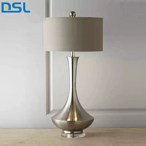 Hot bán trang trí nội thất kim loại sang trọng thường vụ bảng đèn vàng hiện đại LED bảng đèn cho khách sạn nhà hàng nghiên cứu bàn - Product Image 6