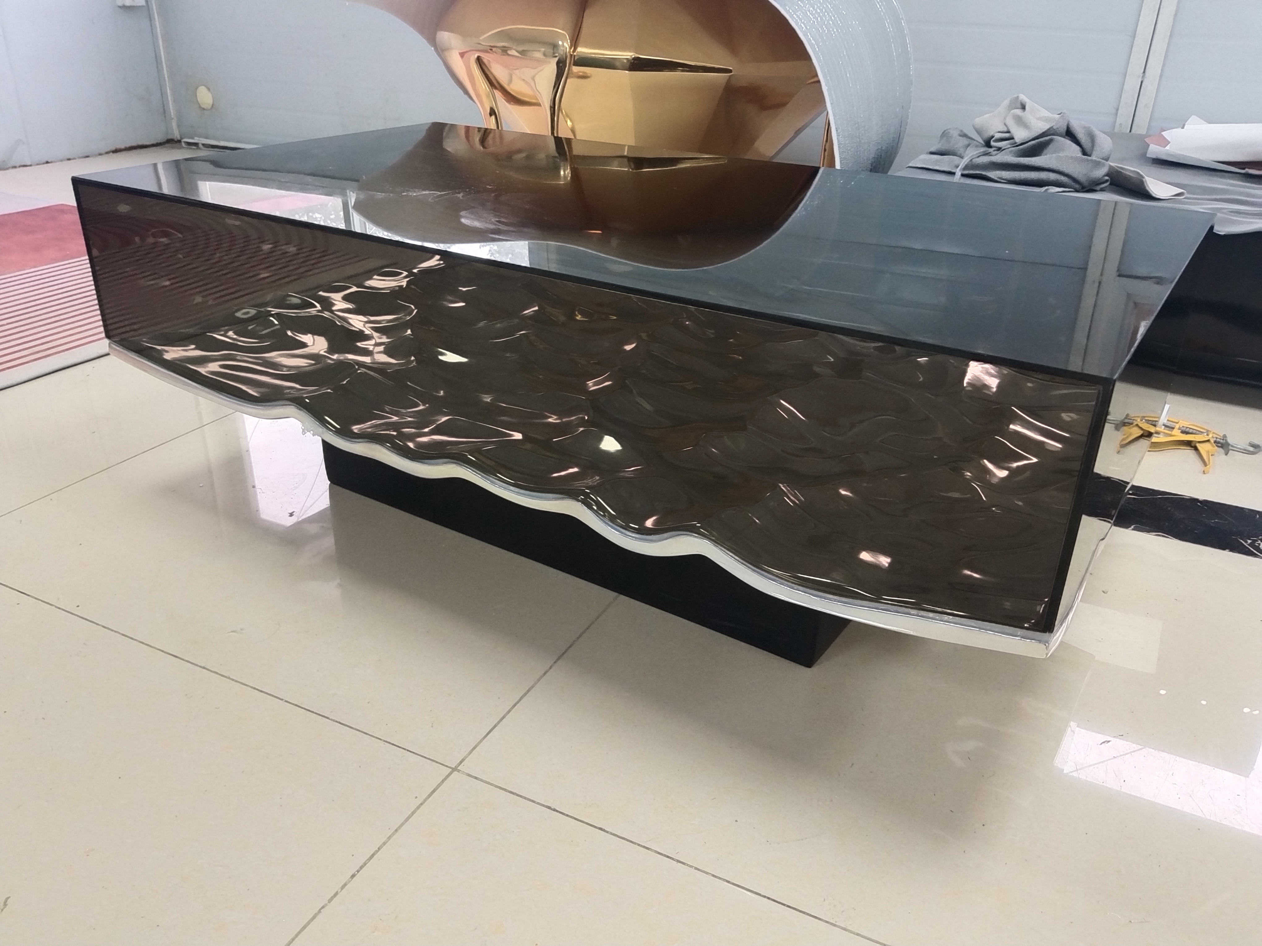 Black + gray tea glass