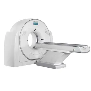 Máquina de tomografia veterinária do computador do veterinário