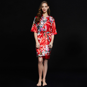 All'ingrosso camicia da notte classica da <span class=keywords><strong>donna</strong></span> <span class=keywords><strong>pigiama</strong></span> <span class=keywords><strong>animale</strong></span> stampato personalizzato occidentale pavone in seta Kimono abito corto accappatoio Hotel - Product Image 4