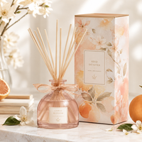 Diffuseur à bâtonnets en verre 100 ml pour marque privée, ensemble de luxe premium avec huile parfumée aux notes florales et agrumes, flacon personnalisé, bâtonnets et emballage, vente en gros