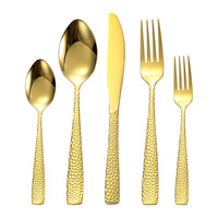 OEM/ODM pour la vaisselle : Ensemble de 5 pièces de couverts à manche martelé effet peau de serpent, couteau à steak, fourchette et cuillère de style occidental créatif, luxe léger, finition dorée polie, style rétro