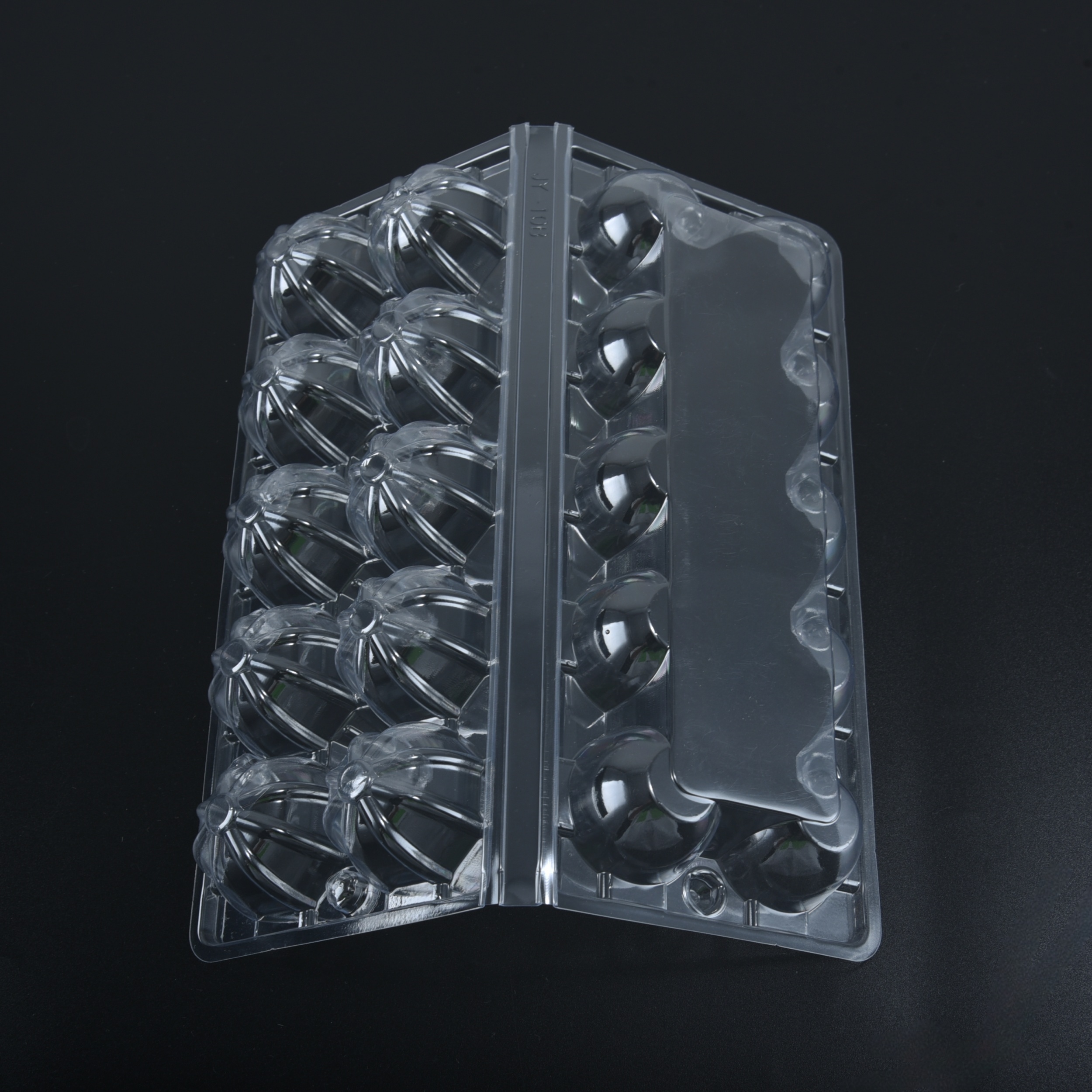 plastic transparent egg trays
