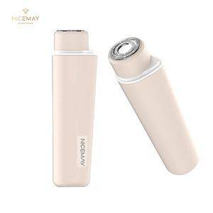 Removedor de vello de nariz y orejas con batería portátil, dispositivo de recorte impermeable con luz LED para viajes, uso doméstico, Kit de aseo personal - Product Image 1