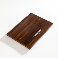 Plaque d'autorisation en bois faite à la main avec insert remplaçable format A4, bordure à motif papillon, cadre d'affichage pour franchise/agence, récompense