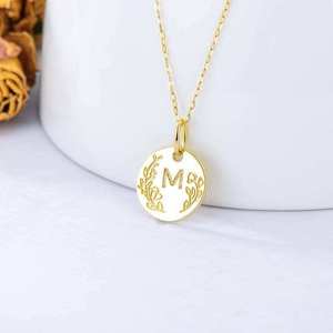 Joyería Fina de Alta Calidad, Collar con Colgante de Moneda de la Suerte con Letra M en Oro Sólido de 9K - Product Image 3