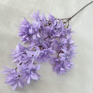 Arche <span class=keywords><strong>de</strong></span> <span class=keywords><strong>mariage</strong></span> romantique et rêveuse en fleurs artificielles en soie violette réaliste, style bohème, <span class=keywords><strong>décoration</strong></span> d'allée pour hôtel - Product Image 3