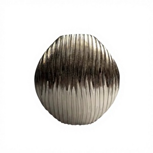 Florero de Metal Hecho a Mano de Lujo con Aspecto Premium, Diseño Contemporáneo, Diseñado para Hogares Elegantes y Espacios de Trabajo con Estilo - Product Image 1