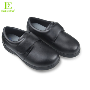 Chaussures de marche décontractées médicales à talon souple pour hommes et femmes diabétiques, idéales pour les infirmières, les diabétiques, les personnes atteintes d'arthrite, de neuropathie et de pieds enflés. - Product Image 2