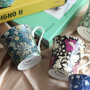 Taza de Café de Cerámica Personalizable de Alta Calidad con Diseño de Flores Púrpuras, Apta para Alimentos, Reutilizable, Apta para Microondas y Lavavajillas - Product Image 3