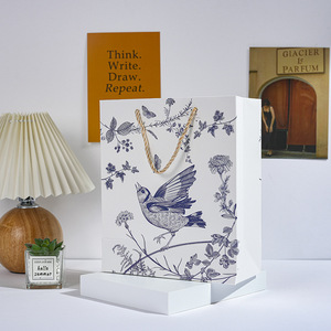 Tùy chỉnh thiết kế chất lượng cao sang trọng Túi giấy có thể tái chế mua sắm quần áo túi quà tặng với logo riêng của bạn - Product Image 3