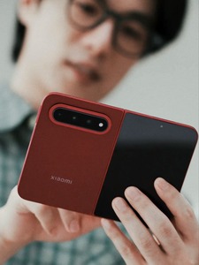Xiao Mi 18 Fold, Teléfono Inteligente Plegable 5G con Pantalla de 7.58 Pulgadas y 5.38 Pulgadas, XR ING O3, Batería de 6000 mAh, Carga de 67 W, Cámara de 200 MP - Product Image 5