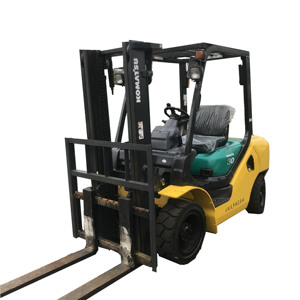 Montacargas Komatsu Usado de 3 Toneladas, Mini, Diésel, de Combustión Interna, 3M, para Movimiento de Tierras, Construcción e Ingeniería, Venta al Por Mayor - Product Image 1