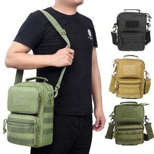 Sac à bandoulière portable en nylon 600D, sac messager résistant à l'usure avec crochet et boucle Molle pour la randonnée en plein air, la chasse - Product Image 6