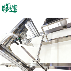 Système <span class=keywords><strong>de</strong></span> codage <span class=keywords><strong>de</strong></span> bouchons <span class=keywords><strong>de</strong></span> bouteilles <span class=keywords><strong>de</strong></span> lait à grande vitesse : Alimentation automatique, marquage <span class=keywords><strong>de</strong></span> codes QR des deux côtés, vérification et tri à 1200 bouchons/min - Product Image 2