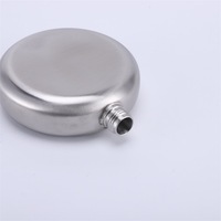 Mini bouteille à liqueur portable en acier inoxydable 304, format porte-clés, 8 oz, flacon carré pour fête, style rustique, gravé, pour le commerce international