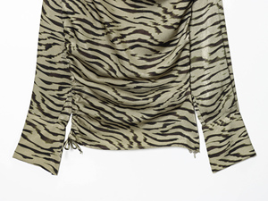 Blusa de Terciopelo para Mujer, Color Caqui, Un Hombro Descubierto, <span class=keywords><strong>Estampado</strong></span> <span class=keywords><strong>Animal</strong></span>, Manga Larga, Diseño Casual y Elegante - Product Image 5
