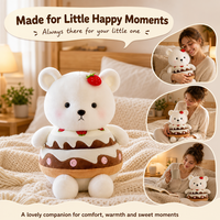 Ours en peluche avec corps en forme de gâteau aux fraises, jouet en peluche blanc doux, cadeau en forme de dessert