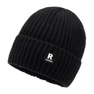<span class=keywords><strong>Bonnet</strong></span> côtelé unisexe personnalisé avec patch lettre R – Chaud, extensible et doux pour homme et <span class=keywords><strong>femme</strong></span> – Idéal pour l'hiver et la <span class=keywords><strong>neige</strong></span> - Product Image 2